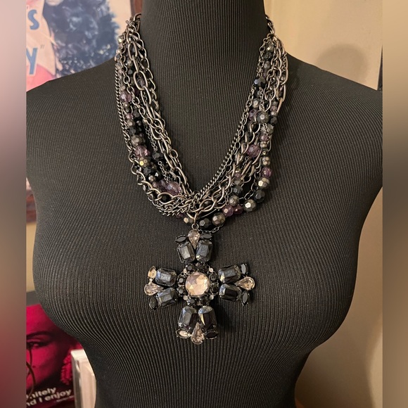 Stunning, dark blue black and purple, multi strand cross neck… - Picture 4 of 17